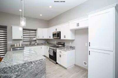 21 Via Inglaterra Court, Rio Rico, AZ 85648 - Photo 5