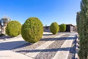 1821 S Rocky Mountain Dr, Tucson, AZ 85710 - Photo 29