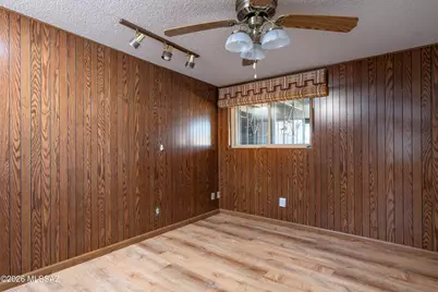 1821 S Rocky Mountain Drive, Tucson, AZ 85710 - Photo 11