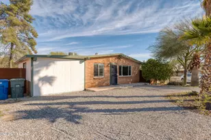 5549 E 2nd St, Tucson, AZ 85711 - Photo 5