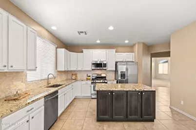 965 W Cork Oak Place, Oro Valley, AZ 85755 - Photo 11