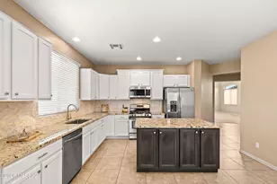 965 W Cork Oak Pl, Oro Valley, AZ 85755 - Photo 11