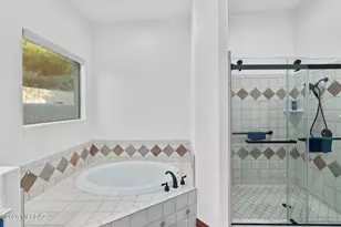 9801 N Ridge Shadow Pl, Tucson, AZ 85704 - Photo 15