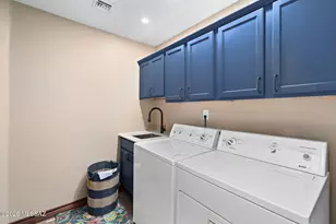 9801 N Ridge Shadow Pl, Tucson, AZ 85704 - Photo 19