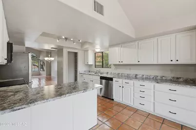 10290 N Krauswood Lane, Oro Valley, AZ 85737 - Photo 11