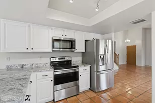 10290 N Krauswood Ln, Oro Valley, AZ 85737 - Photo 9