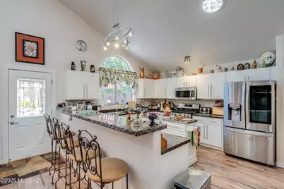 11426 N Silver Pheasant Loop, Tucson, AZ 85737 - Photo 15