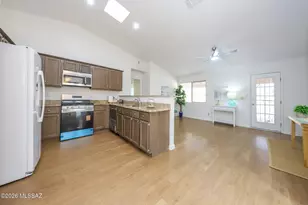 1848 W Chardonnay Dr, Tucson, AZ 85746 - Photo 11