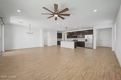 2177 W Desert Topaz Way, Tucson, AZ 85742 - Photo 9