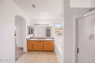 9657 E Briana Ln, Tucson, AZ 85748 - Photo 29