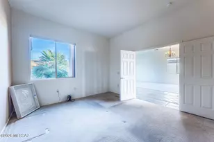 545 W Calle Artistica, Green Valley, AZ 85614 - Photo 9