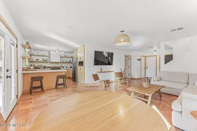 669 W Cholla Crest Drive, Green Valley, AZ 85614 - Photo 11