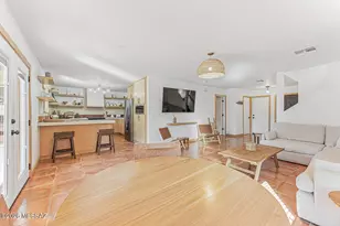 669 W Cholla Crest Dr, Green Valley, AZ 85614 - Photo 11