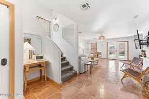 669 W Cholla Crest Dr, Green Valley, AZ 85614 - Photo 9