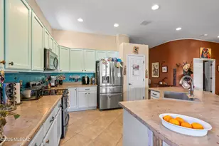 470 W Calle Artistica, Green Valley, AZ 85614 - Photo 7