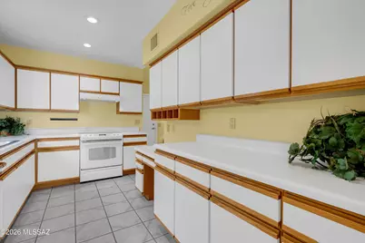 64510 E Canyon Shadows Lane, Saddlebrooke, AZ 85739 - Photo 15