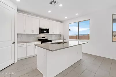 14019 E Squamata Way, Vail, AZ 85641 - Photo 7