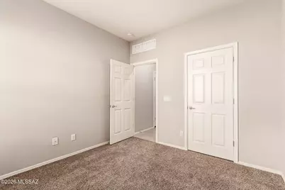 12446 W Reyher Farms Loop, Marana, AZ 85653 - Photo 11