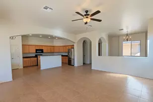 2033 W Acacia Bluffs Dr, Green Valley, AZ 85622 - Photo 13