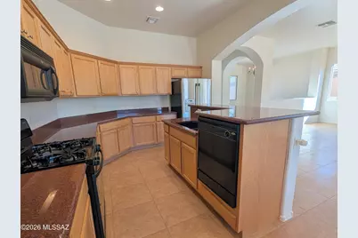 2033 W Acacia Bluffs Drive, Green Valley, AZ 85622 - Photo 19