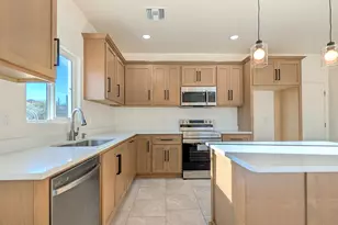 171 Via Casa, Rio Rico, AZ 85648 - Photo 5