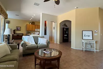 433 N Mountain Brook Drive, Green Valley, AZ 85614 - Photo 9