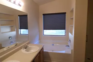 8704 N Frampton Pl, Tucson, AZ 85742 - Photo 11