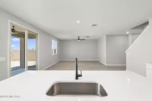 7794 S Wild Prairie Dr S, Tucson, AZ 85757 - Photo 7