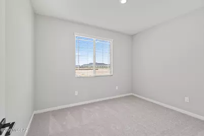 7810 S Wild Prairie Drive S, Tucson, AZ 85757 - Photo 13