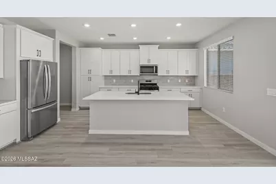 7810 S Wild Prairie Drive S, Tucson, AZ 85757 - Photo 7