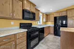 7706 W Copper Nugget Dr, Tucson, AZ 85735 - Photo 25