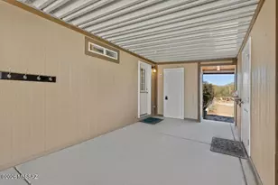 7706 W Copper Nugget Dr, Tucson, AZ 85735 - Photo 11