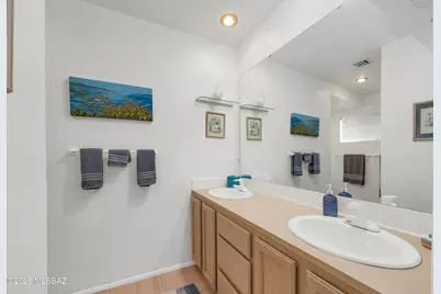 800 E Camino Alberca, Tucson, AZ 85718 - Photo 23