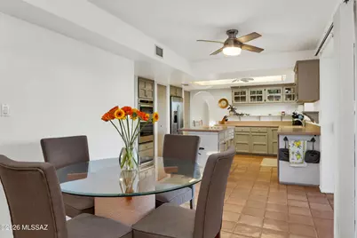 800 E Camino Alberca, Tucson, AZ 85718 - Photo 17