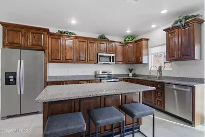 1878 Circulo Girasol, Rio Rico, AZ 85648 - Photo 9