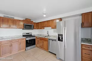 7046 E Mary Dr, Tucson, AZ 85730 - Photo 11