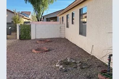 6927 W Red Rock Drive, Tucson, AZ 85743 - Photo 9