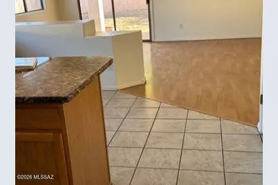 6927 W Red Rock Drive, Tucson, AZ 85743 - Photo 11