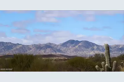 5031 W Helmet Peak Road, Sahuarita, AZ 85629 - Photo 9