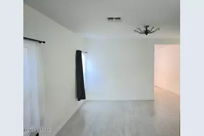 10371 E Bridgeport Street, Tucson, AZ 85747 - Photo 7