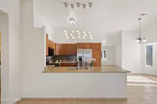 2657 W Lazybrook Dr, Tucson, AZ 85741 - Photo 9