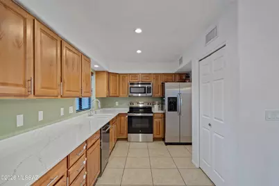 132 N Nightfall Avenue, Tucson, AZ 85748 - Photo 15