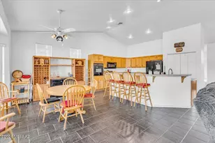 4940 N Castle Ridge Rd, Tucson, AZ 85749 - Photo 17