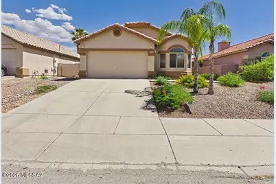 8844 E Marci Lynne Way, Tucson, AZ 85747 - Photo 1