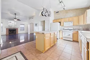 8844 E Marci Lynne Way, Tucson, AZ 85747 - Photo 7