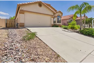 8844 E Marci Lynne Way, Tucson, AZ 85747 - Photo 3
