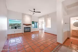 1201 E Camino Diestro, Oro Valley, AZ 85704 - Photo 13