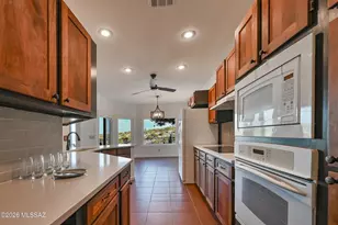 1201 E Camino Diestro, Oro Valley, AZ 85704 - Photo 5