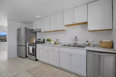 147 E La Castellana Drive, Nogales, AZ 85621 - Photo 9