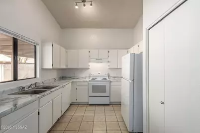1608 W Mulholland Court, Tucson, AZ 85746 - Photo 11